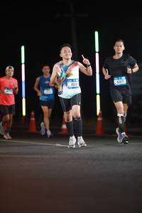 BIB: 40118, 42071
                            <button type="button" onclick="openModal(21313883)" class="btn btn-primary btn-sm float-right btn-popup" data-toggle="modal" data-target=".modal-high-quality">
                        <i class="fas fa-shopping-cart"></i> Add to Cart
                    </button>
                                            <button type="button" onclick="isThisMe(21313883, true)" class="btn btn-success btn-sm float-right btn-popup btn-isme hidden" data-toggle="tooltip" data-placement="bottom" title="นี่คือรูปของคุณใช่ไหม คลิกที่นี่เพื่อเอาเข้าอัลบั้ม">
                        <i class="fas fa-plus"></i> Add to album
                    </button>
                    <button type="button" onclick="isThisMe(21313883, false)" class="btn btn-warning btn-sm float-right btn-popup btn-isnotme hidden">
                        <i class="fas fa-ban"></i> Remove from album
                    </button>